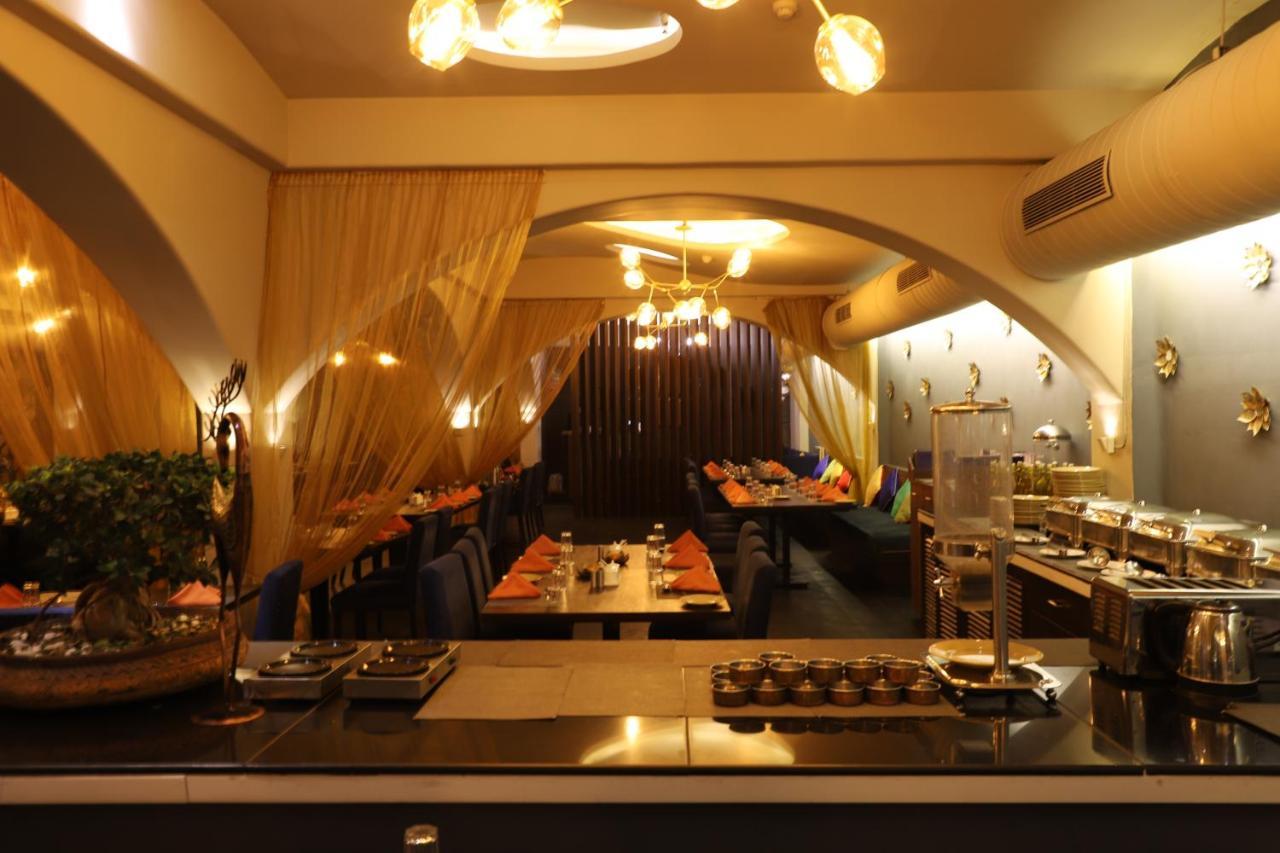 The Purple Leaf Hotels Hyderabad Exterior foto